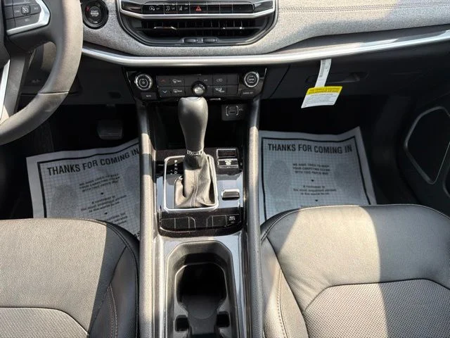 2023 Jeep Compass Latitude Lux - Photo 15