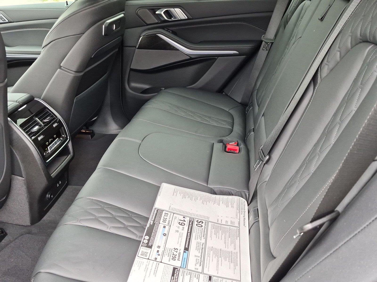 Used 2025 Ametrin Metallic BMW M60i image 31