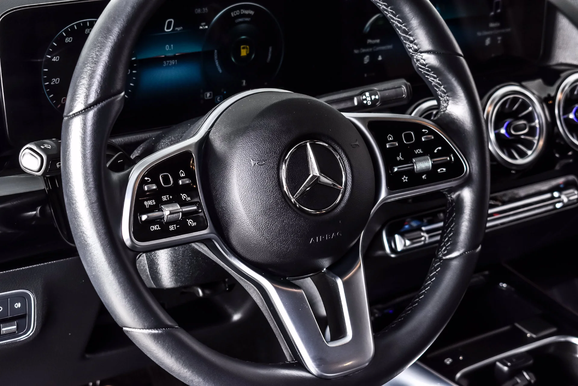 Used 2023  Mercedes-Benz GLA 250 image 15