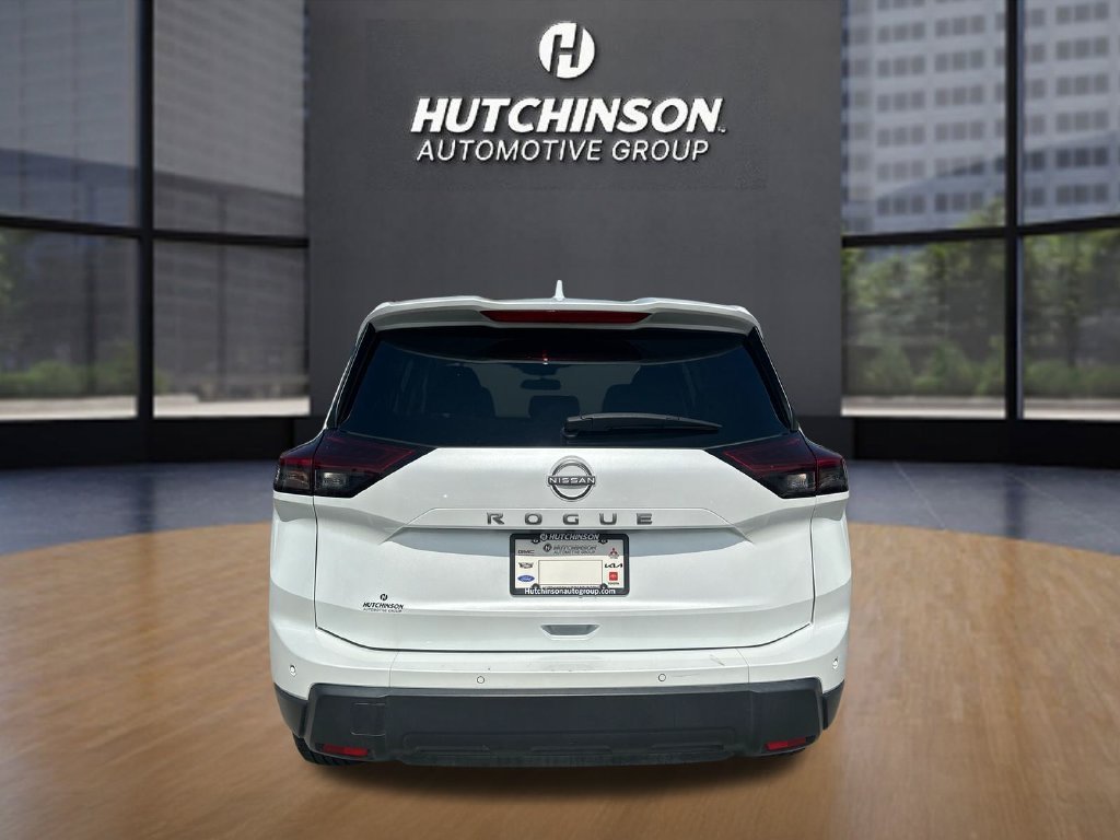 Used 2025 White Nissan SV image 6