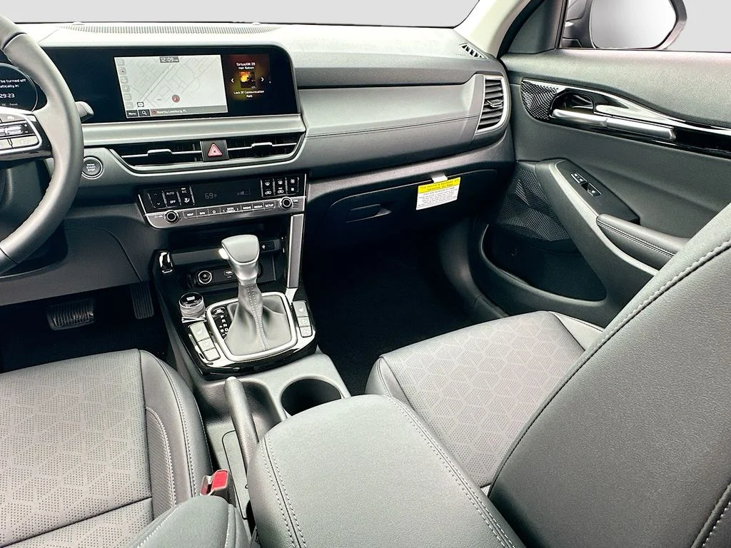 New 2026 Gravity Gray Kia EX image 24