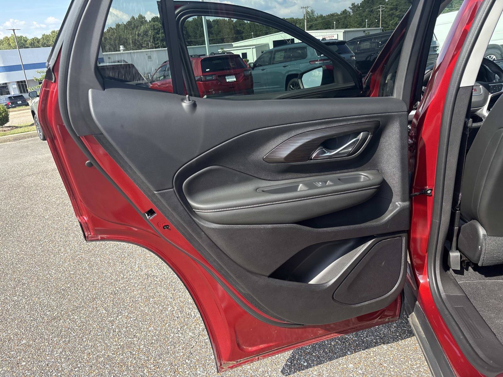 Used 2024 Volcanic Red Tintcoat GMC SLT image 14