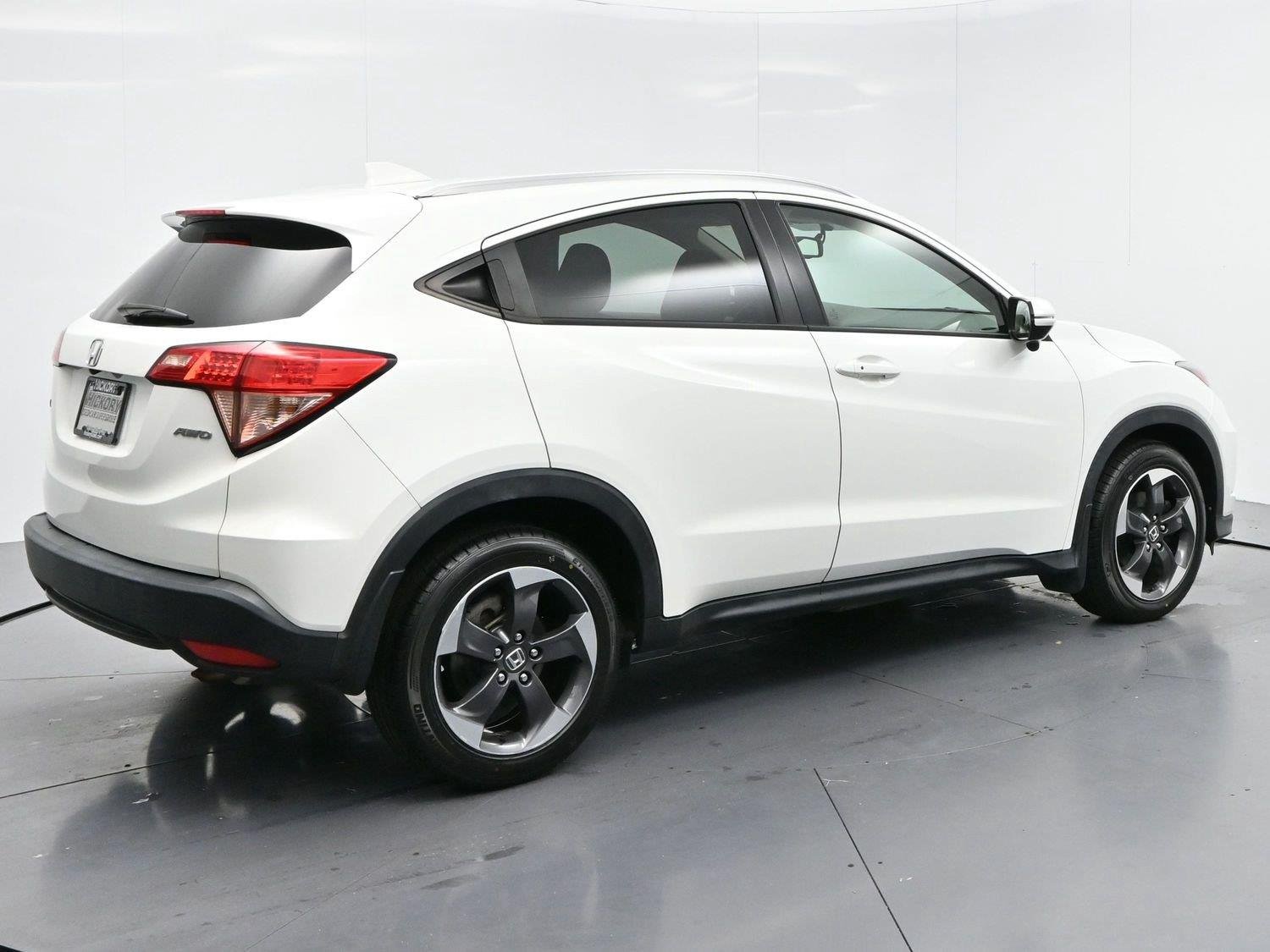 Used 2018 White Orchid Pearl Honda EX-L Navi image 7