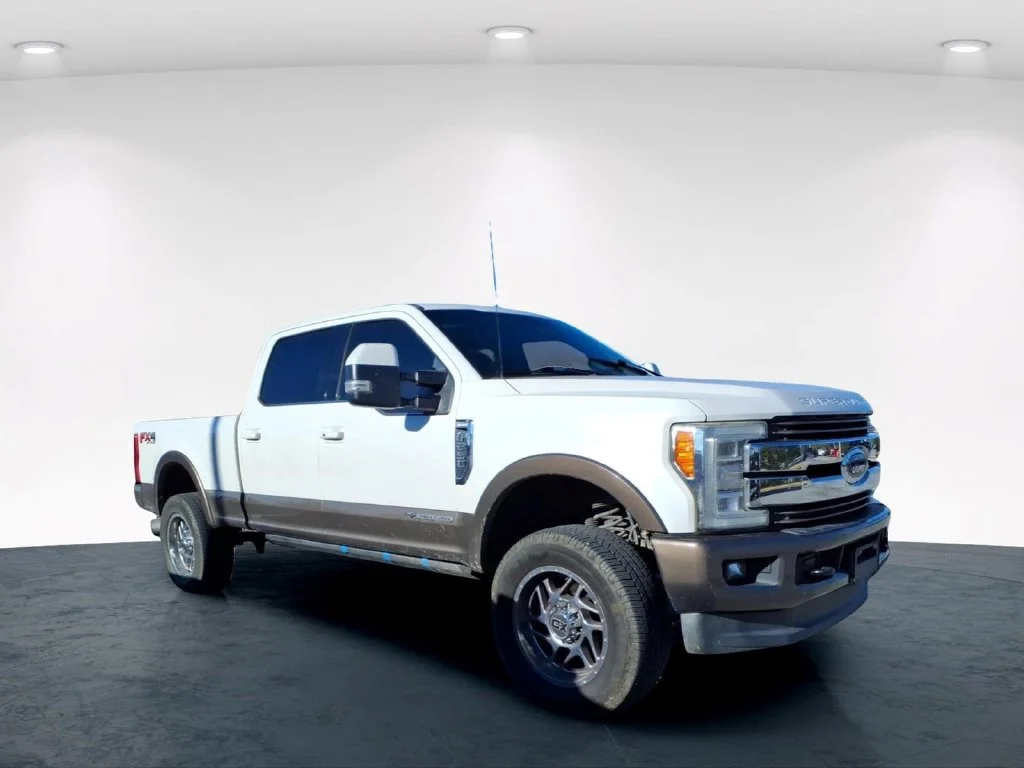 Used 2017 White Ford King Ranch image 12
