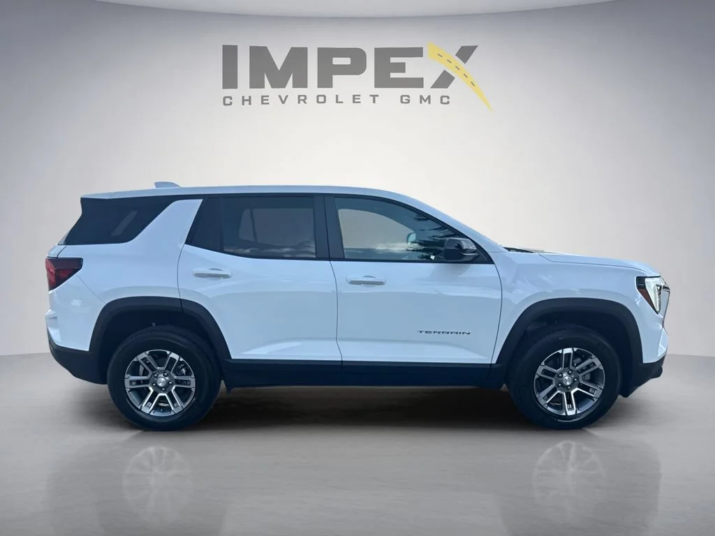 New 2027 Summit White GMC Elevation image 6