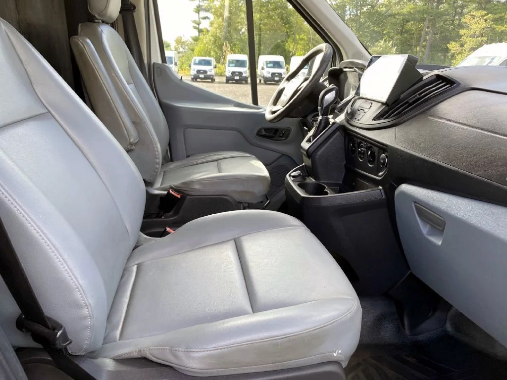 Used 2017 Oxford White Ford  image 18