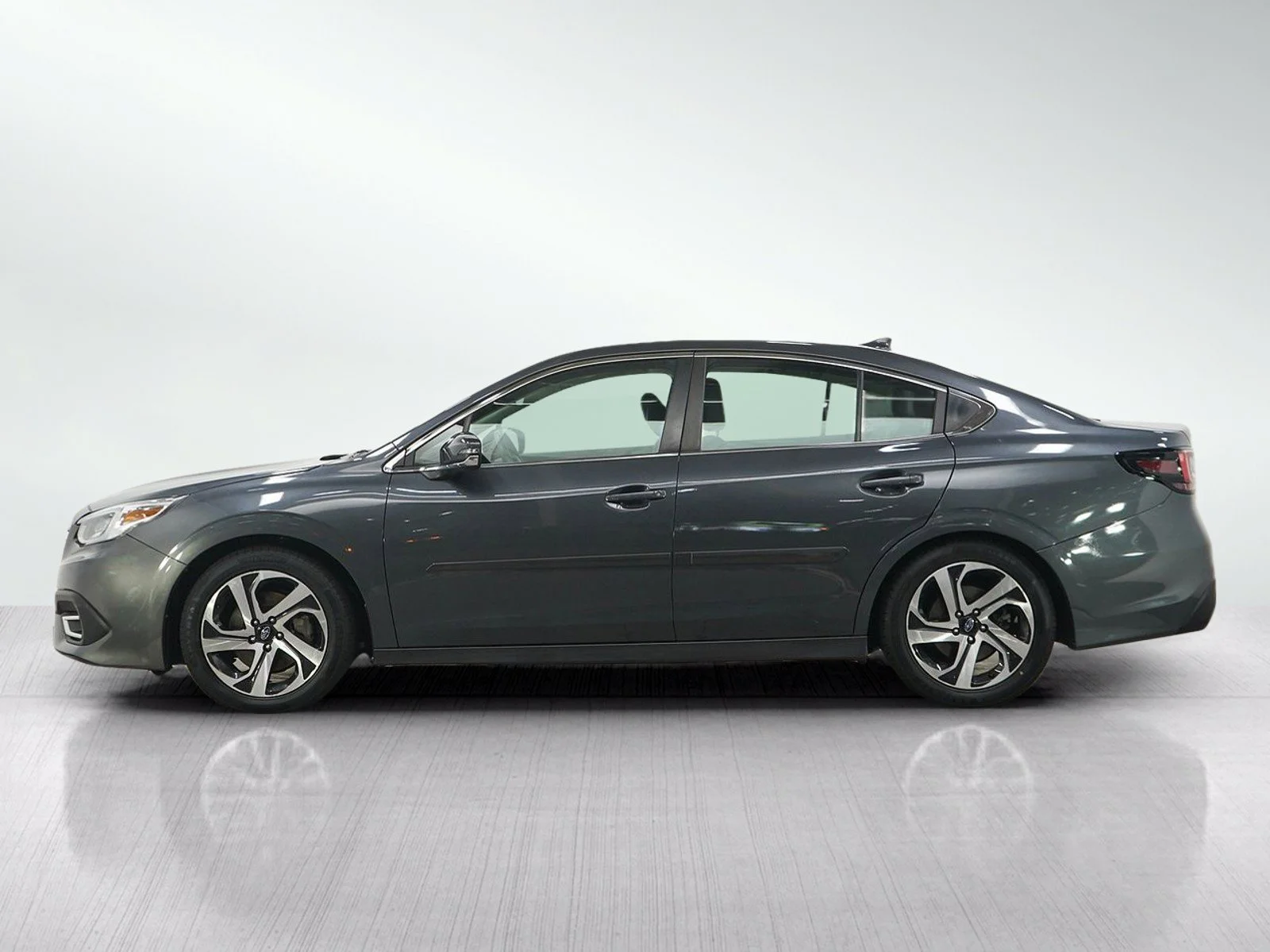 Used 2021 Subaru Legacy Limited with VIN 4S3BWAN62M3018000 for sale in Burnsville, Minnesota