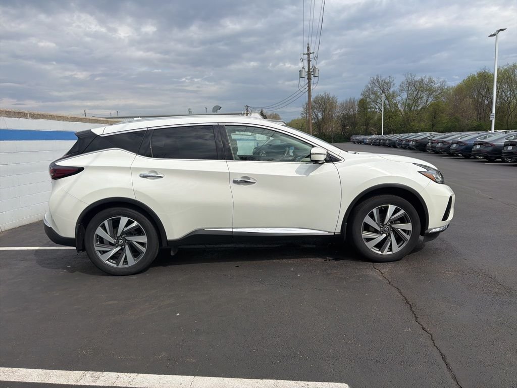 Used 2019 White Nissan SL image 6