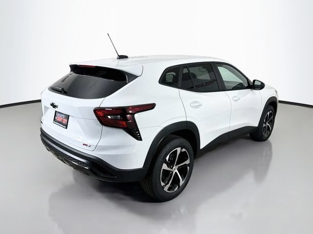 New 2026 Summit White Chevrolet 1RS image 9