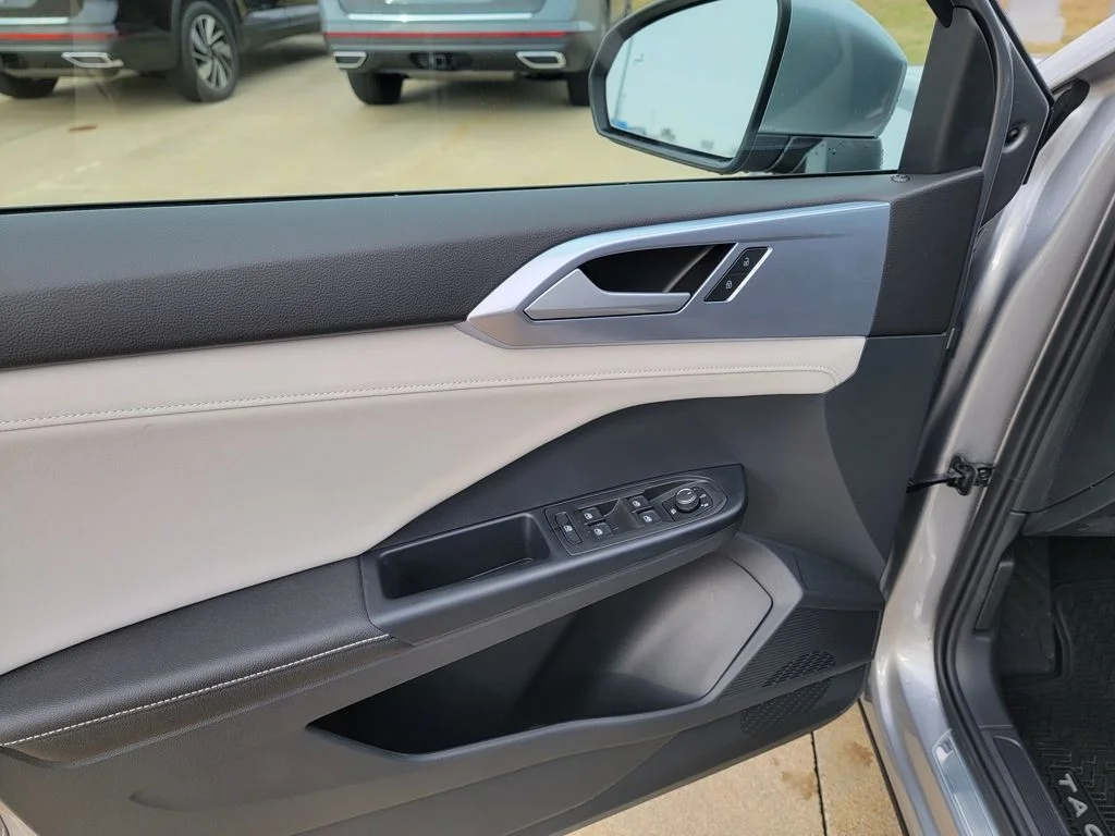 2026 Volkswagen Taos SE - Photo 25