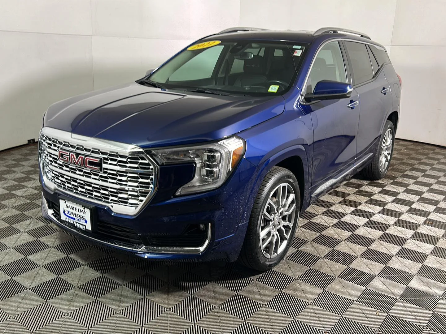 Used 2022 Marine Metallic GMC Denali image 11