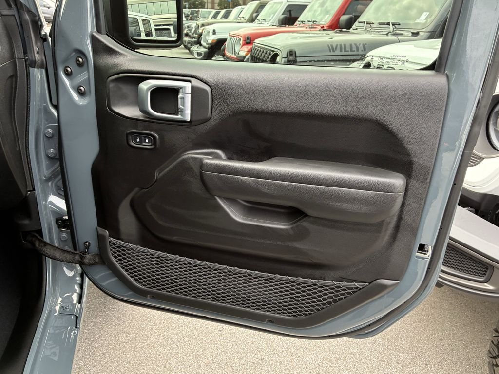 New 2026 Anvil Clear-Coat Exterior Paint Jeep Sport image 23