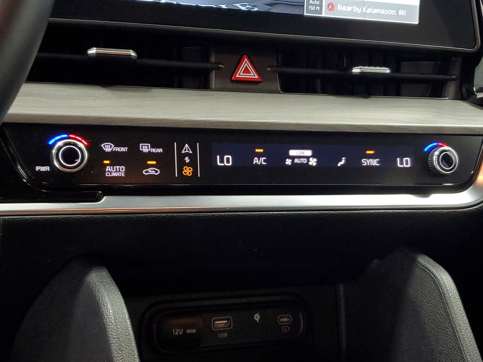 Used 2024 Black Kia X-Line image 23