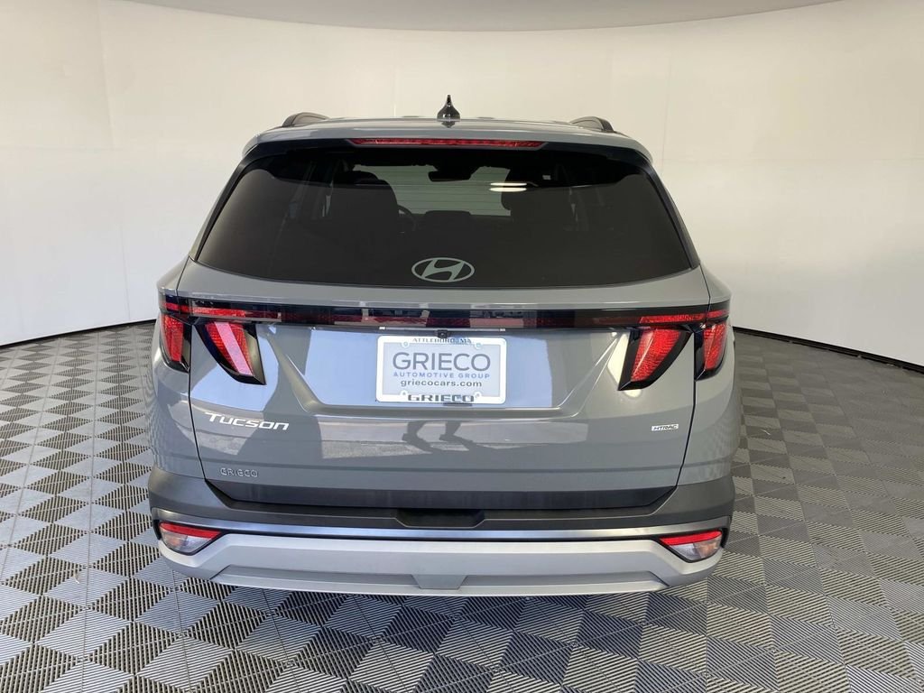 Used 2025 Gray Hyundai SEL image 7