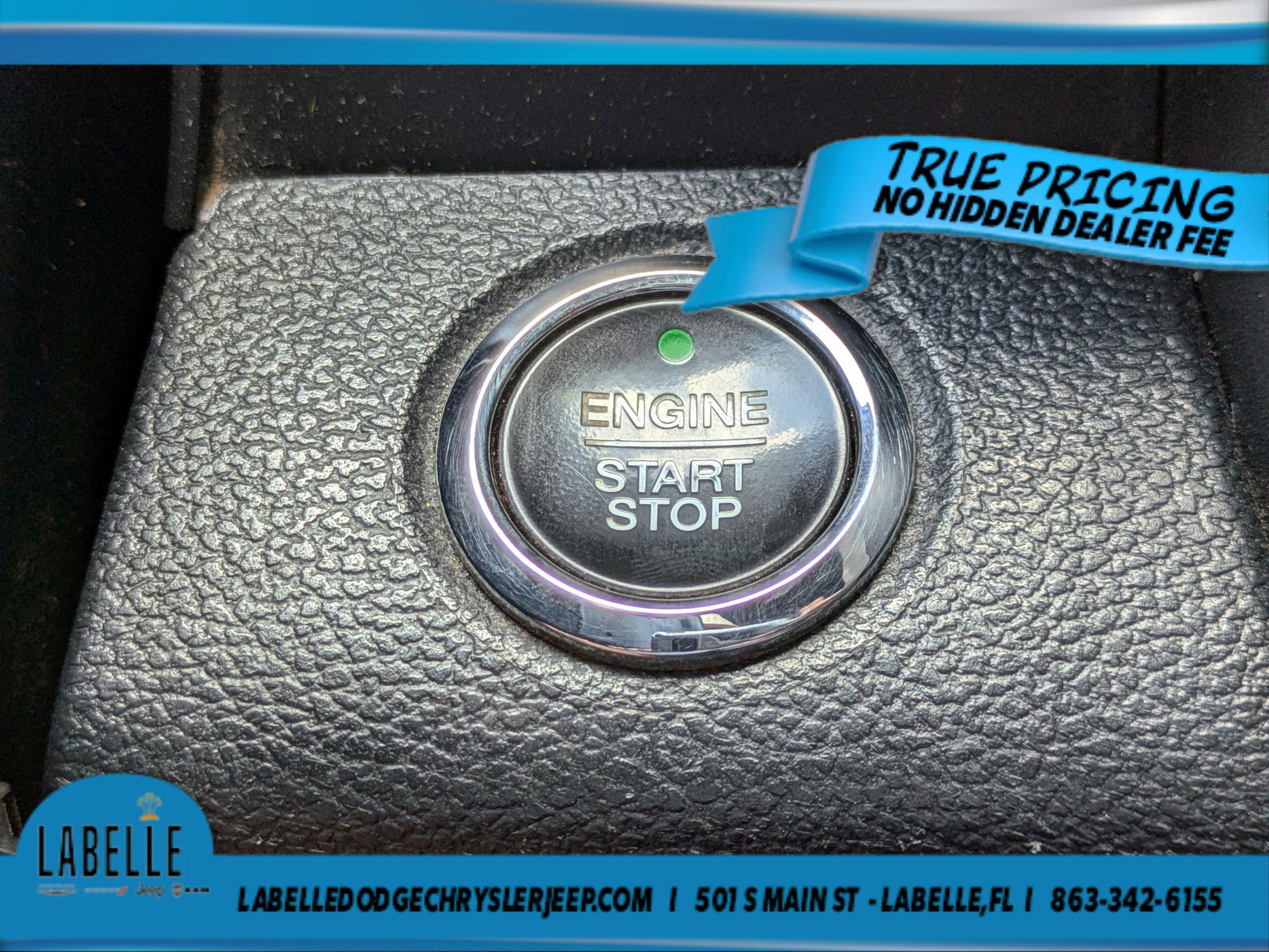 Used 2015  Ford Lariat image 26