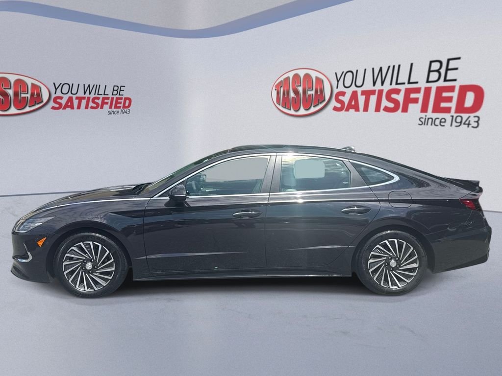 Used 2023 Blue Hyundai Limited image 7