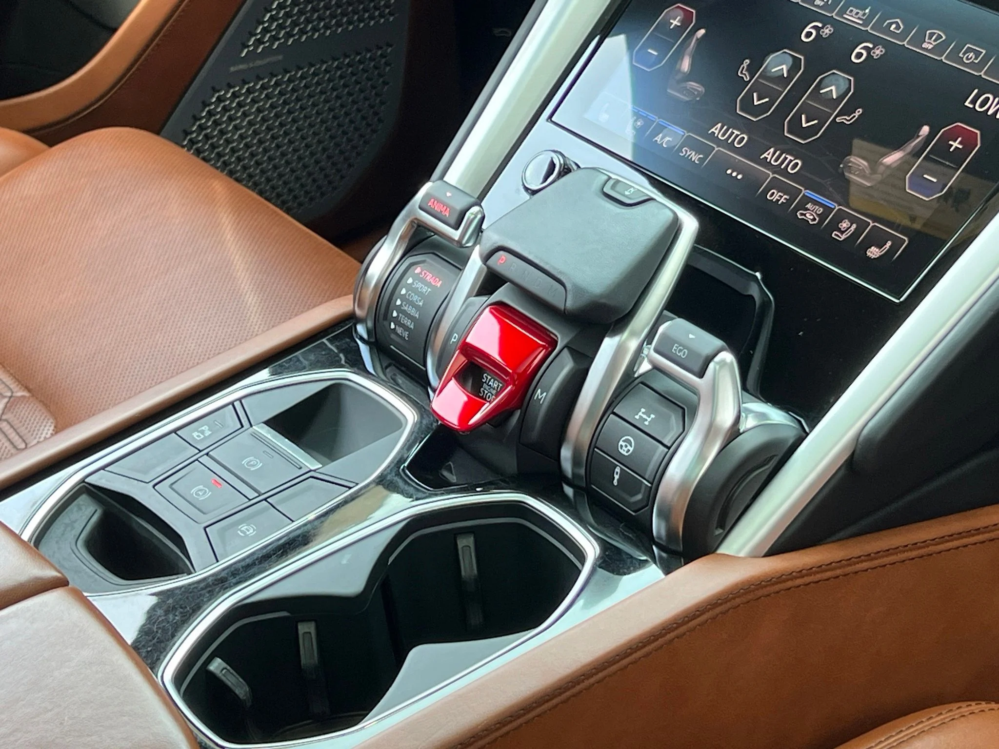Used 2019 Blue Lamborghini Base image 40