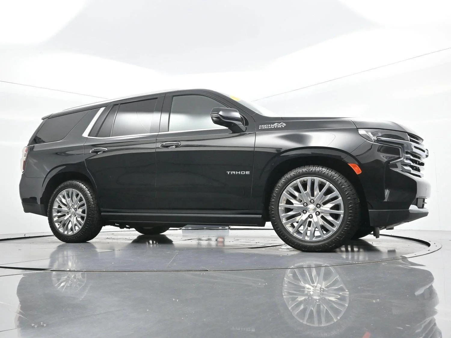 Used 2022 Black Chevrolet High Country image 48