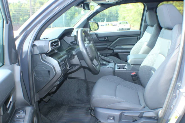 Used 2025 Underground Toyota SR5 image 12
