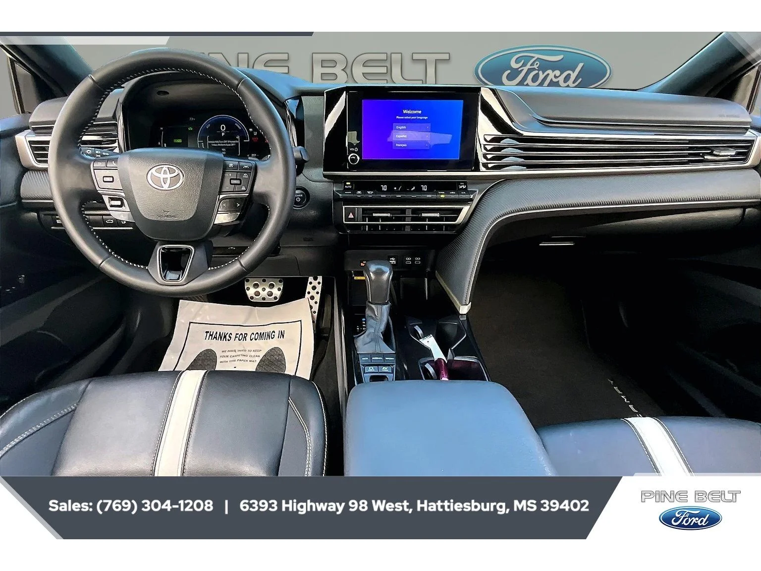 Used 2025 Ocean Gem Toyota SE image 13