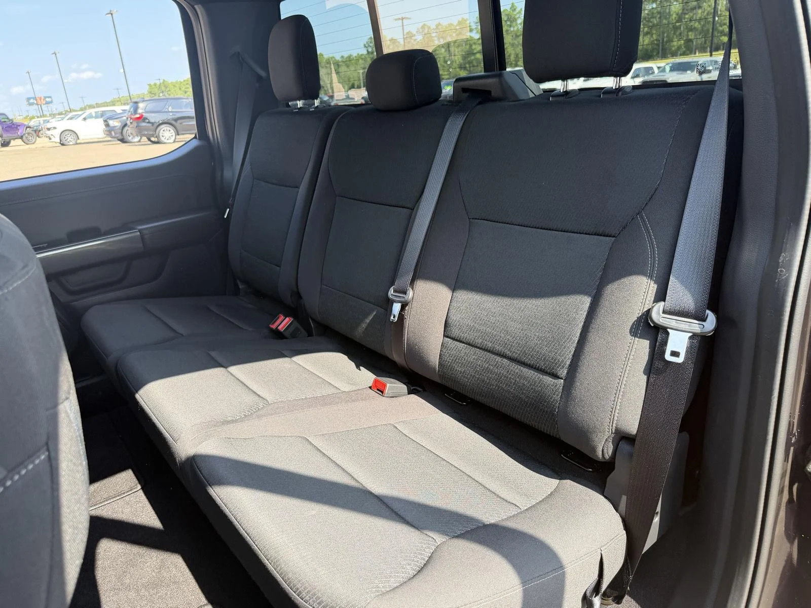 Used 2023 Agate Black Ford XLT image 16