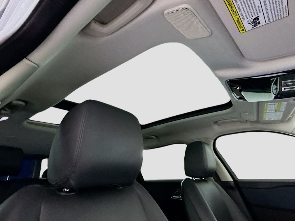 Certified Used 2024 Fuji White Land Rover S image 19