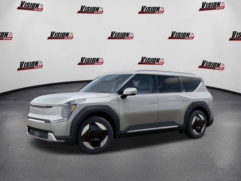 New 2026 Ivory Silver Kia Wind AWD image 3