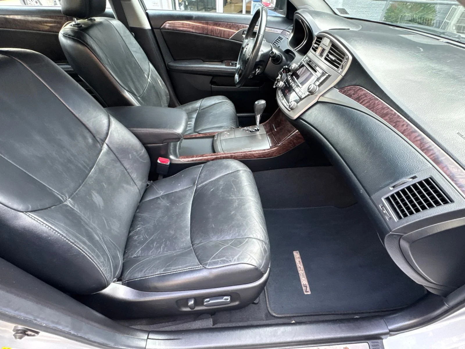 Used 2012 Silver Toyota Base image 35