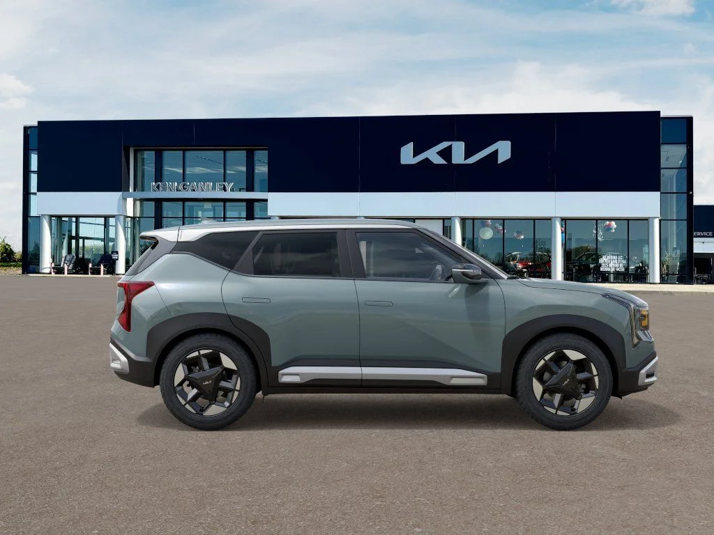 New 2027 Iceberg Green Kia S image 7