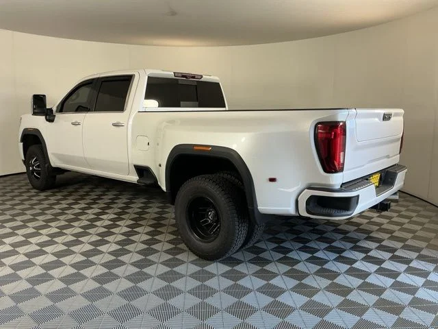 Used 2020 White GMC Denali image 7
