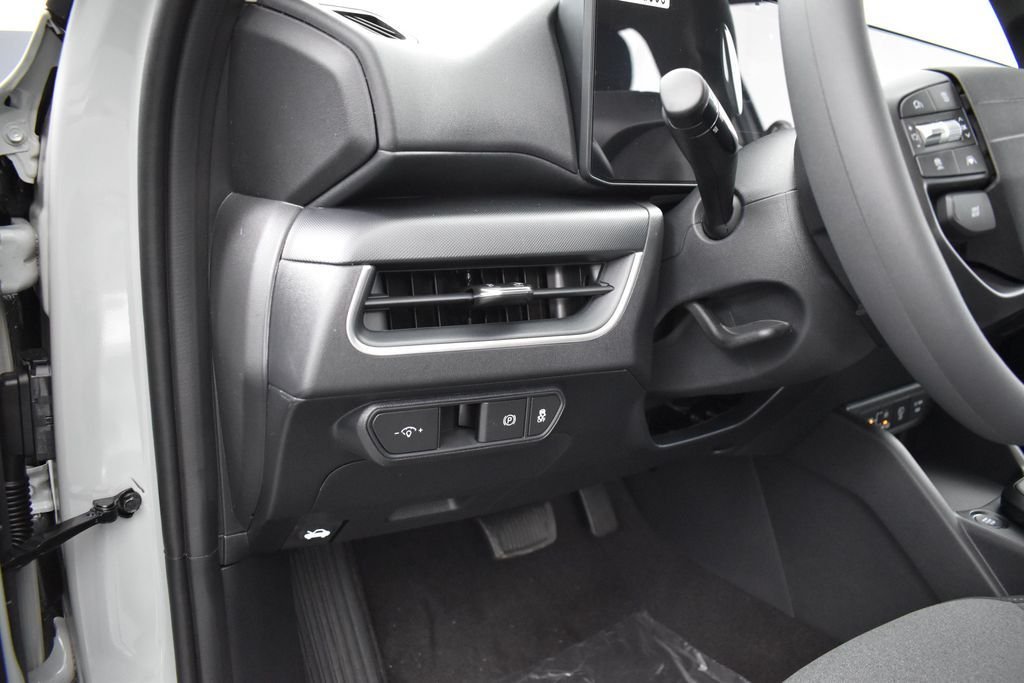 New 2026  Kia LXS image 7