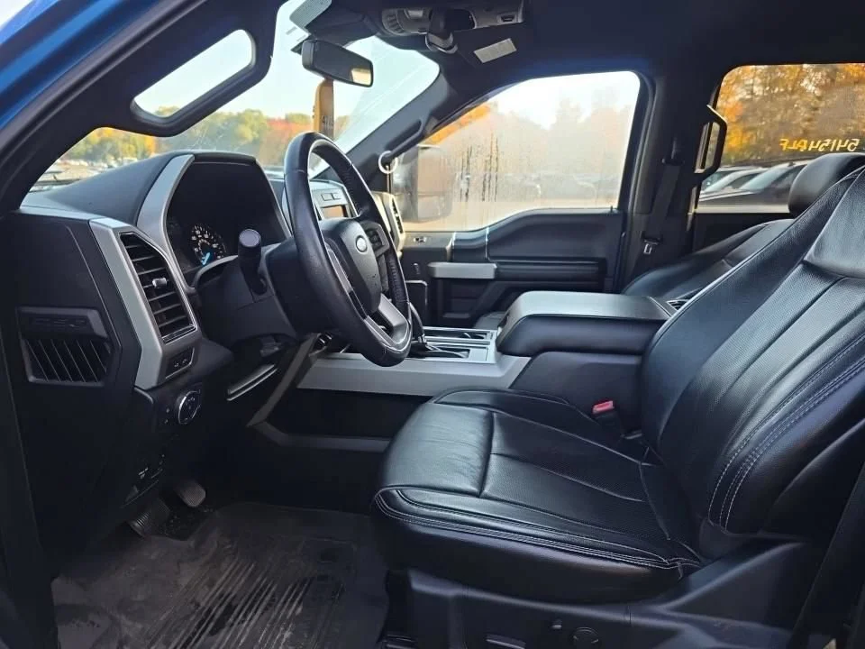 Used 2019 Blue Ford Lariat image 5