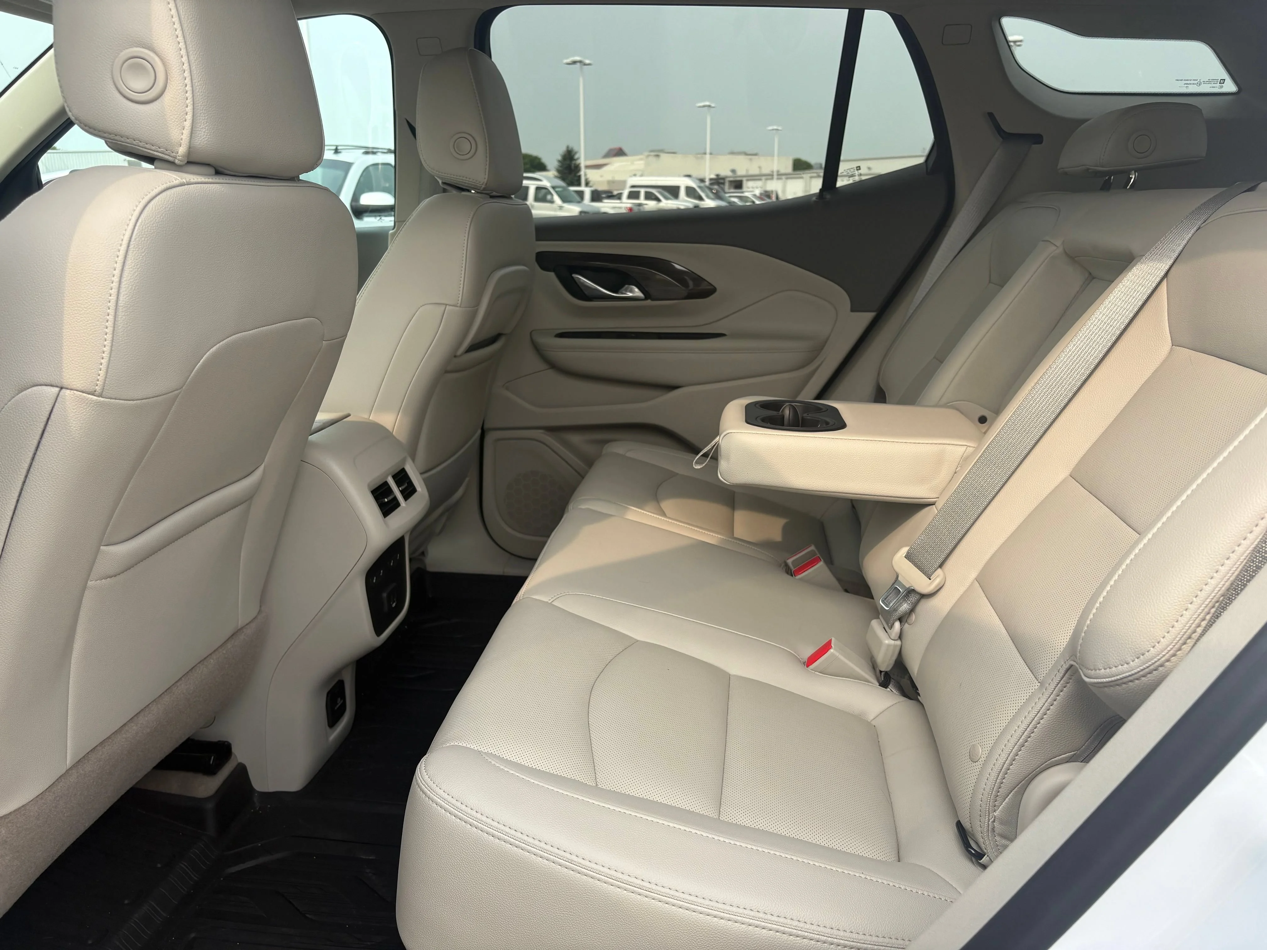 Used 2020 WHITE FROST TRICOAT GMC Denali image 15