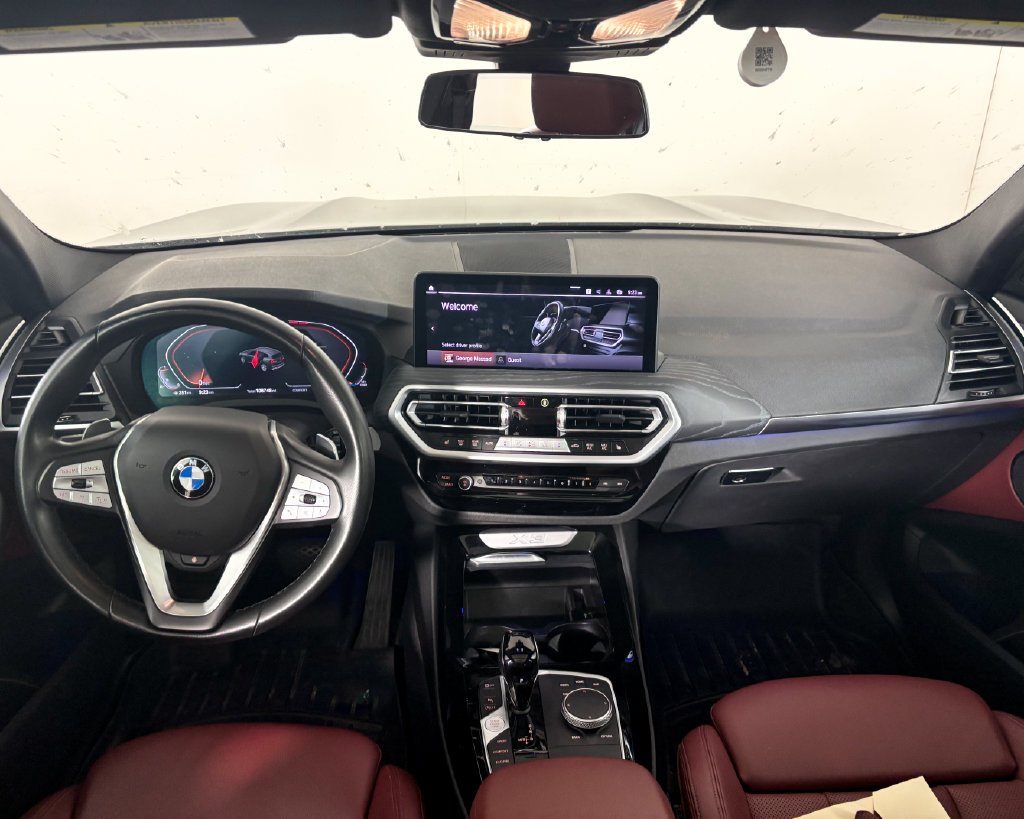 Used 2022 Gray BMW xDrive30i image 9