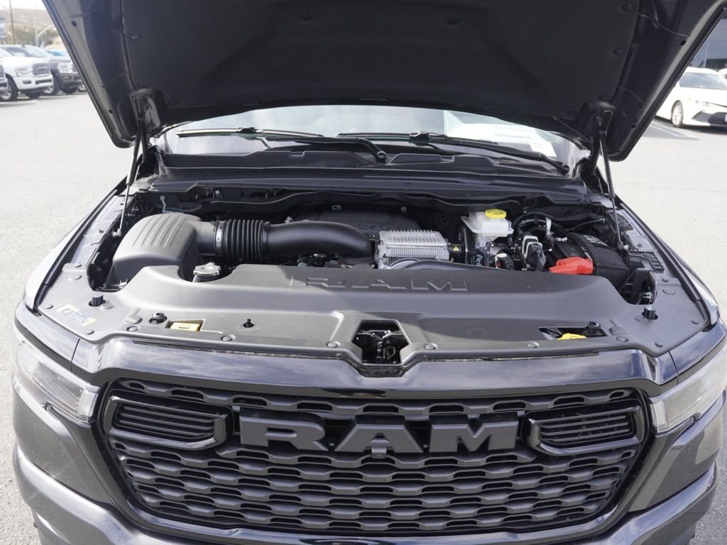 New 2026 Granite Crystal Metallic Clear-Coat Exterior Paint RAM Big Horn Night Edition image 28