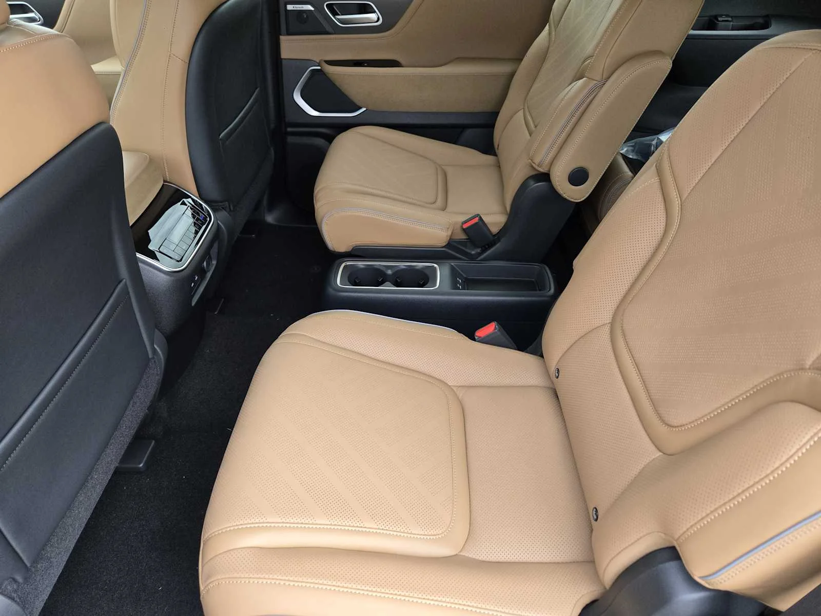 New 2026 BLACK OBSIDIAN INFINITI Luxe 2WD image 19