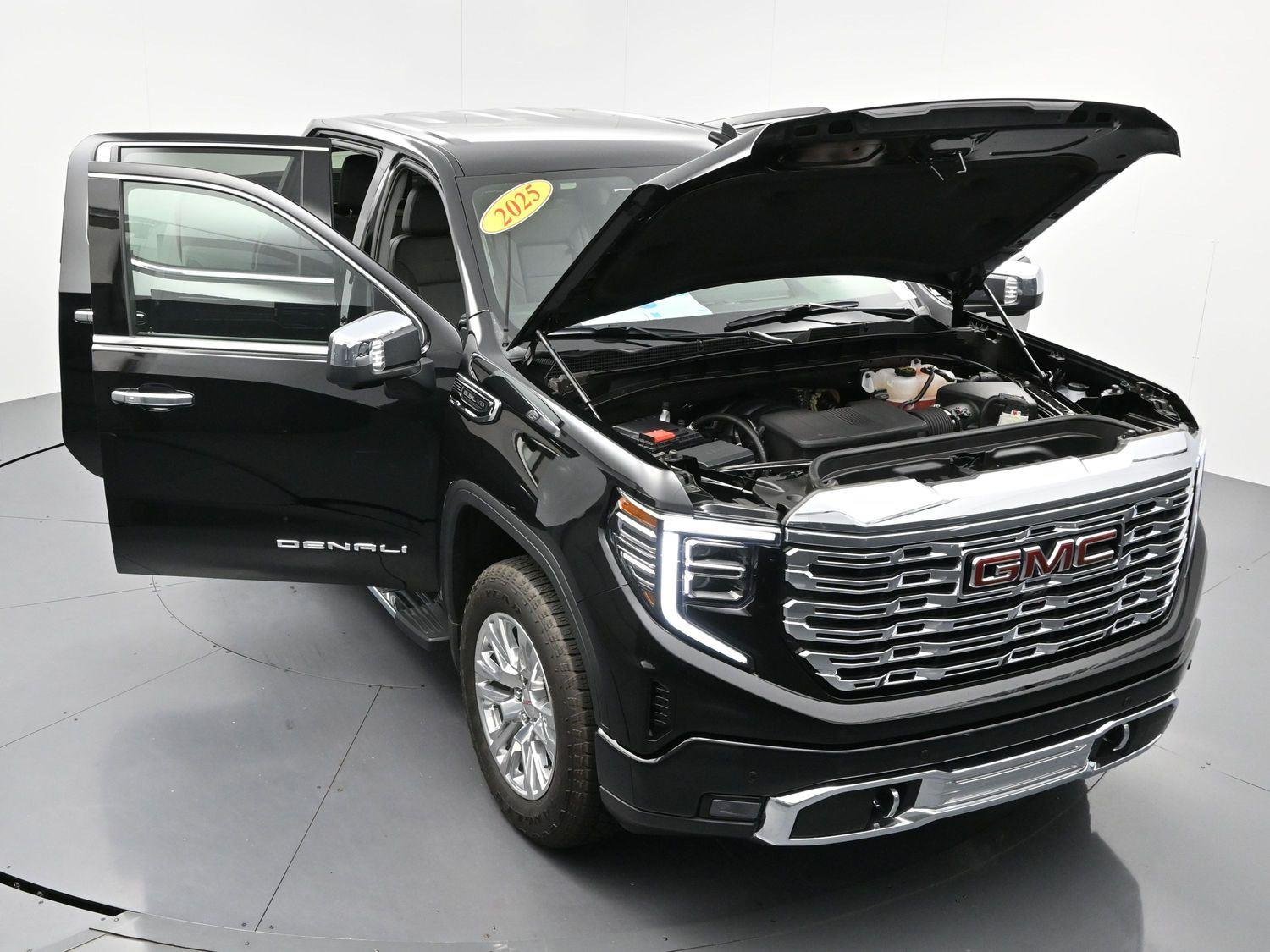 Used 2025 Onyx Black GMC Denali image 48