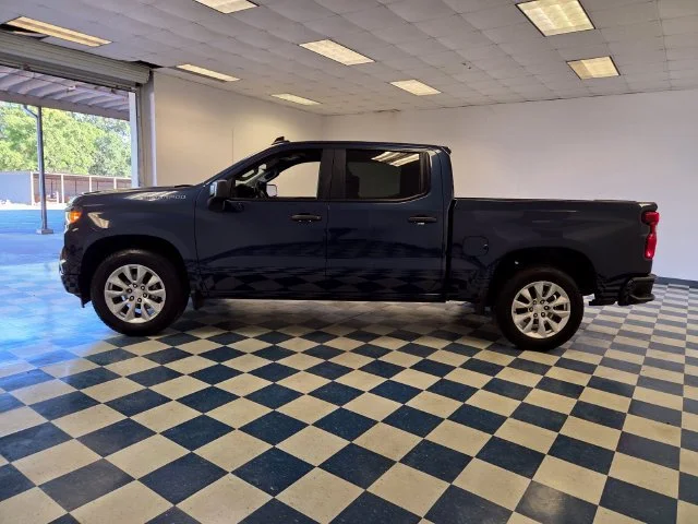 Used 2022 NORTHSKY BLUE METALLIC Chevrolet Custom image 4