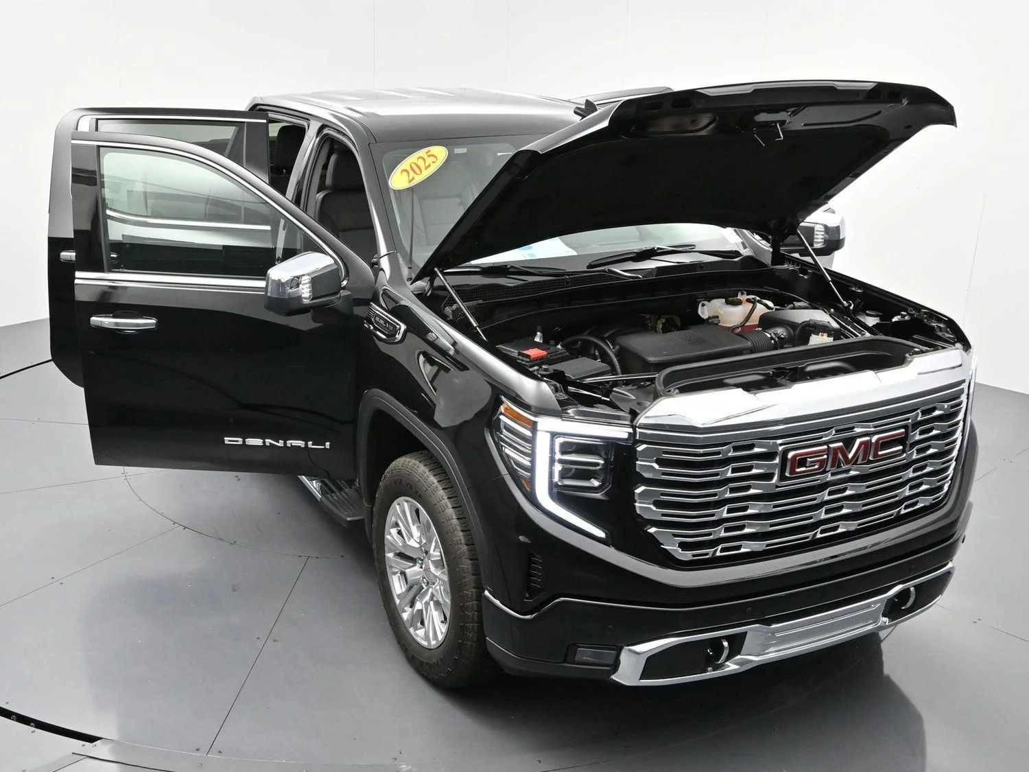 Used 2025 Onyx Black GMC Denali image 48