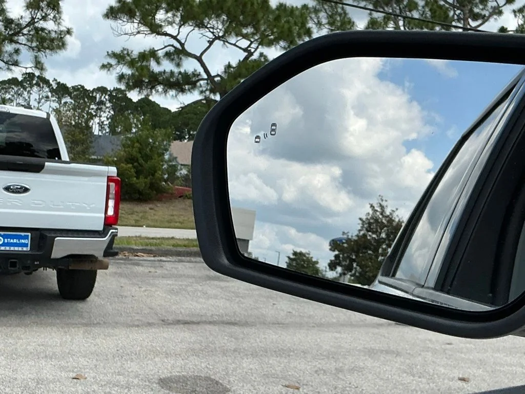 Used 2023 White Ford XLT image 42