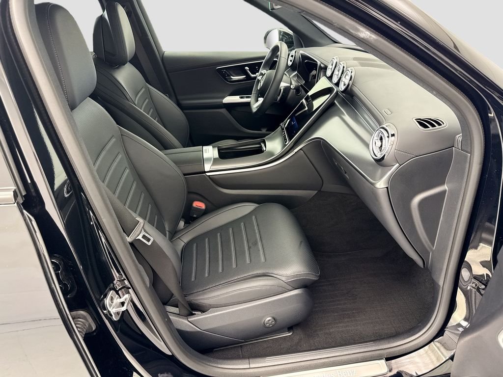 Certified Used 2026 Black Mercedes-Benz GLC 300 image 19