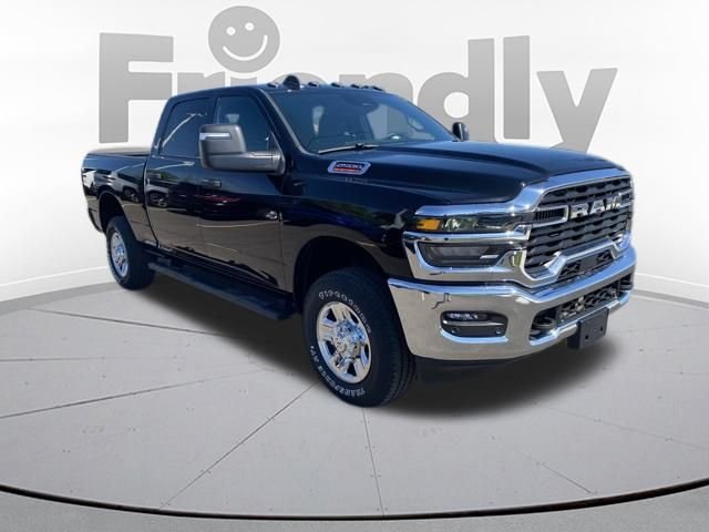 New 2026 Diamond Black Crystal Pearl-Coat Exterior Paint RAM Tradesman image 7
