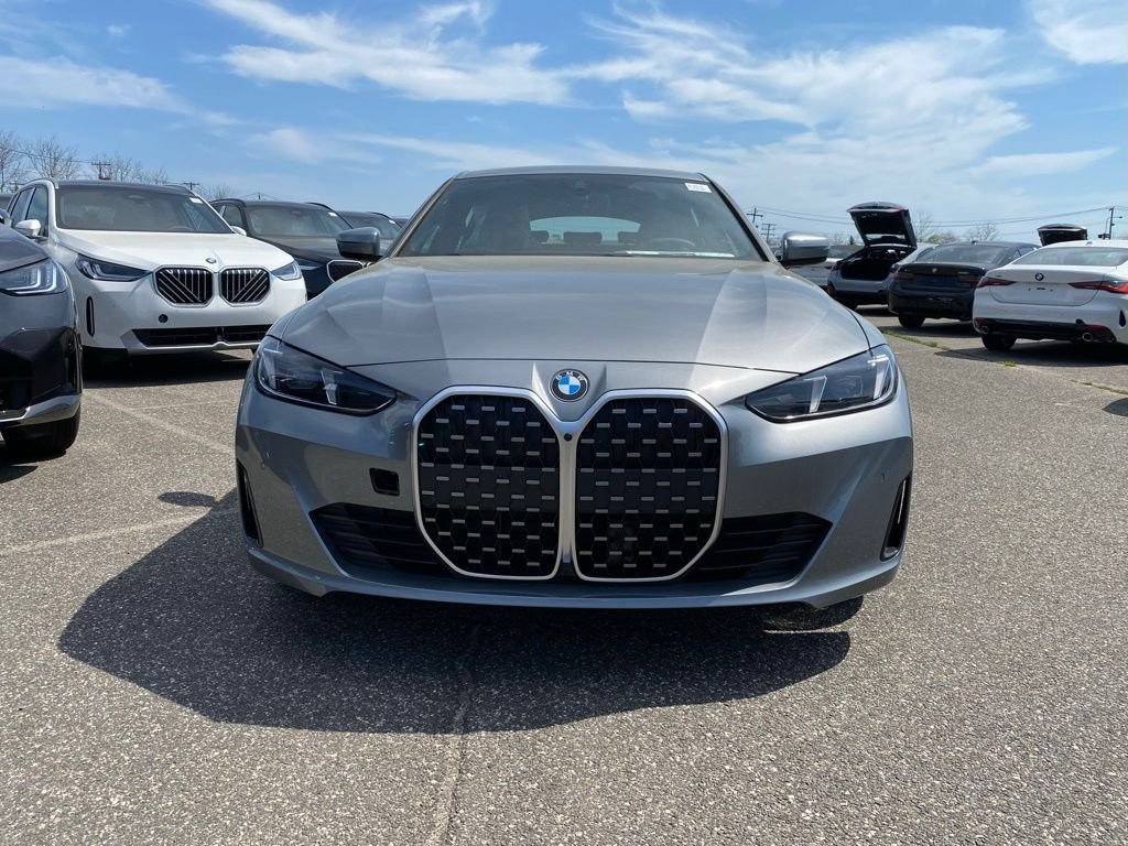 New 2026 Skyscraper Grey Metallic BMW 430i xDrive image 2