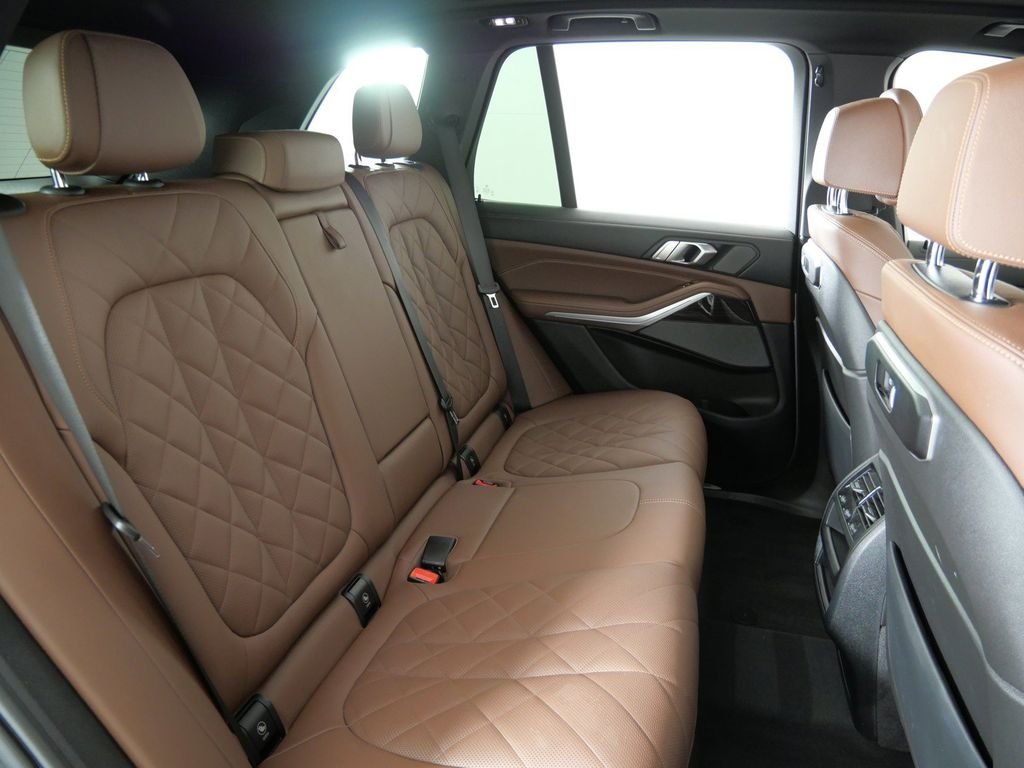 Certified Used 2024 Skyscraper Grey Metallic BMW xDrive40i image 32