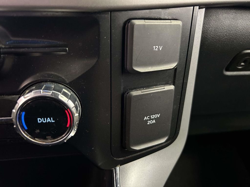 Used 2024 Black Ford XLT image 24