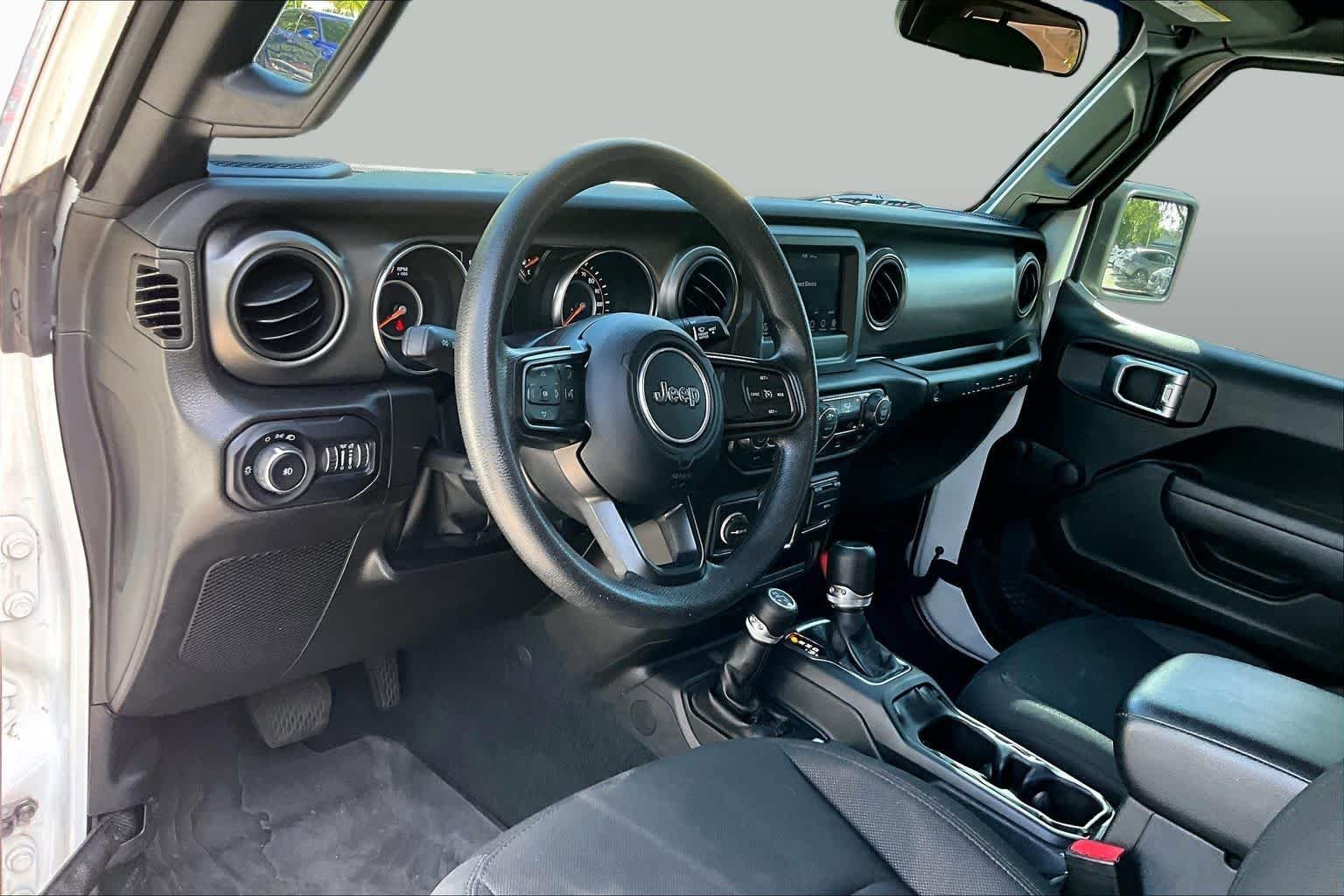 Used 2022 Bright White Clearcoat Jeep Sport image 17