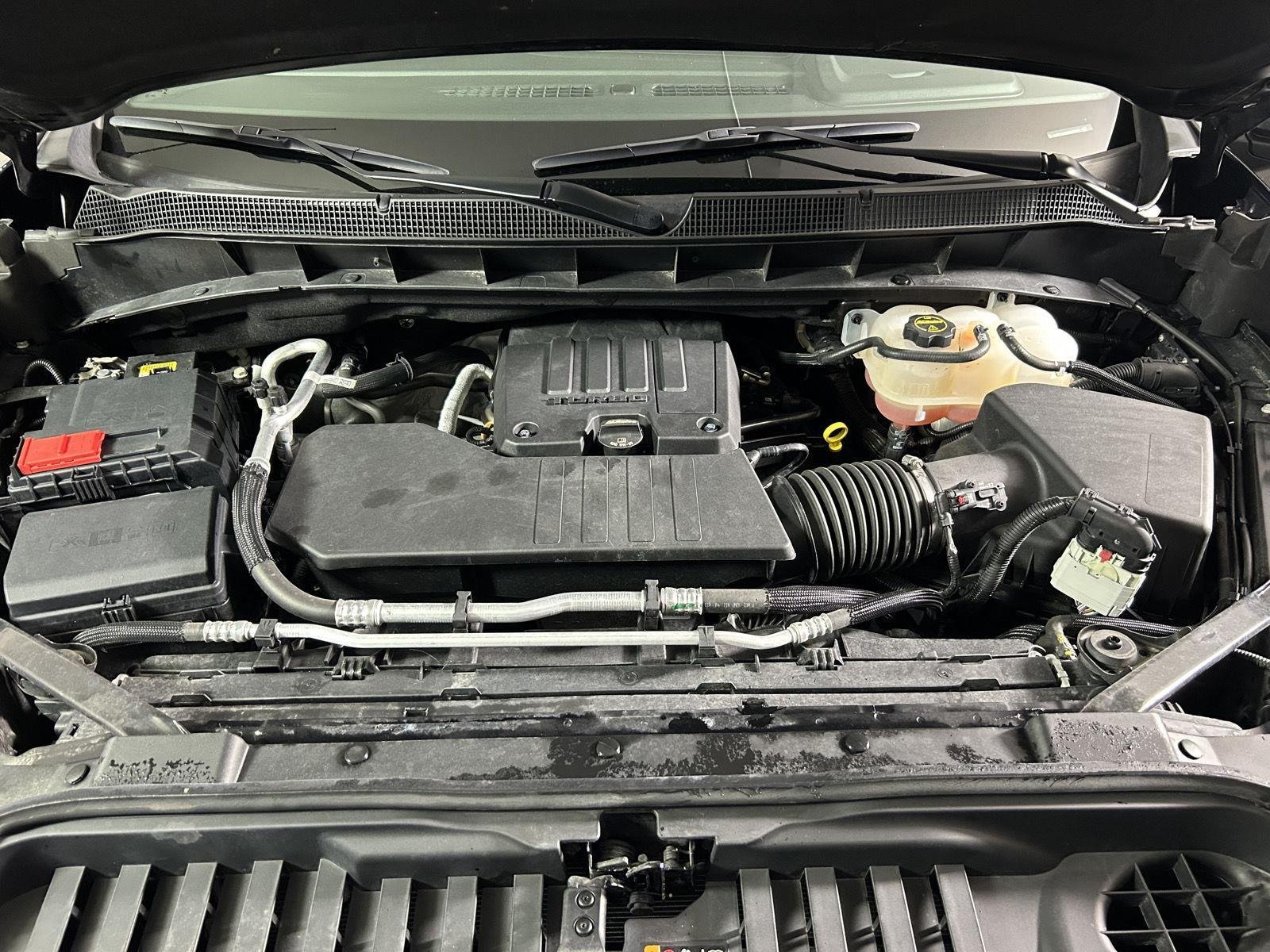 Used 2025 Black Chevrolet LT image 13