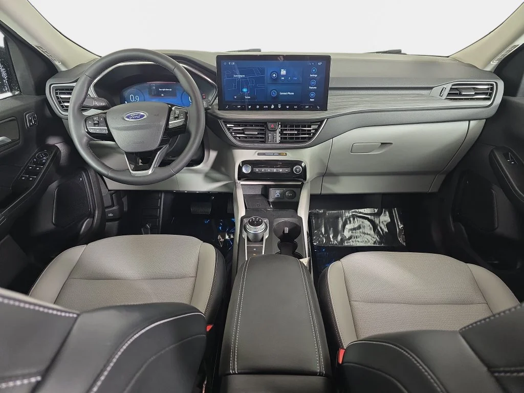 Used 2023 Gray Metallic Ford Platinum image 14