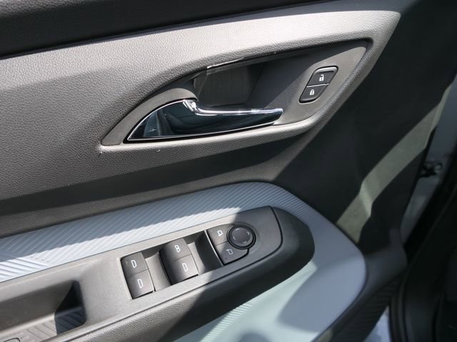 2027 Chevrolet Bolt RS - Photo 13