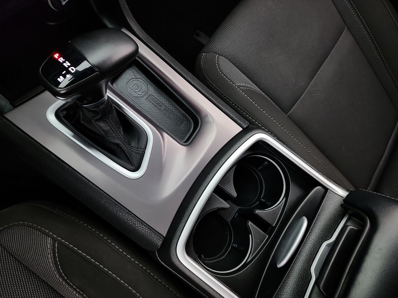 Used 2022 Red Dodge SXT image 18